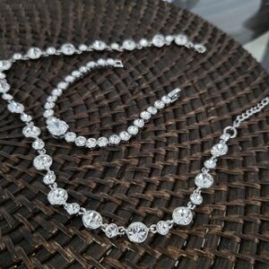 Elegant Silver Crystal Necklace and Bracelet Set